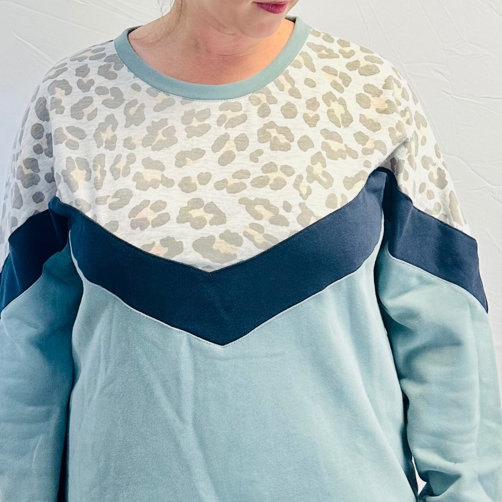 Hem and Thread Sweatshirt